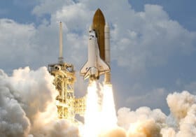 rocket_wikiimages_pixabay_300
