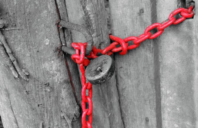 Kette und Schloss